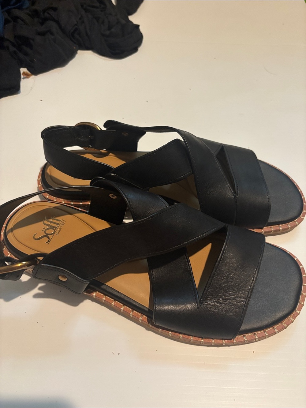 NWOT Sofft Black Leather Crisscross Slingback Sandals